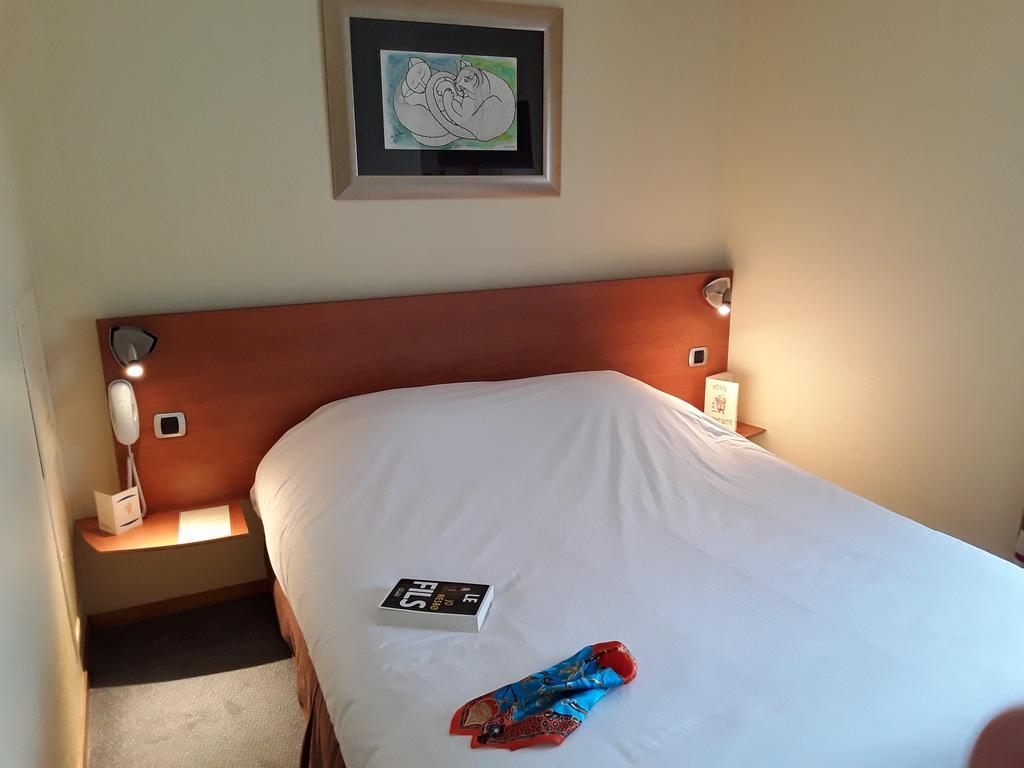 In Situ Hotel Валенсиен Екстериор снимка