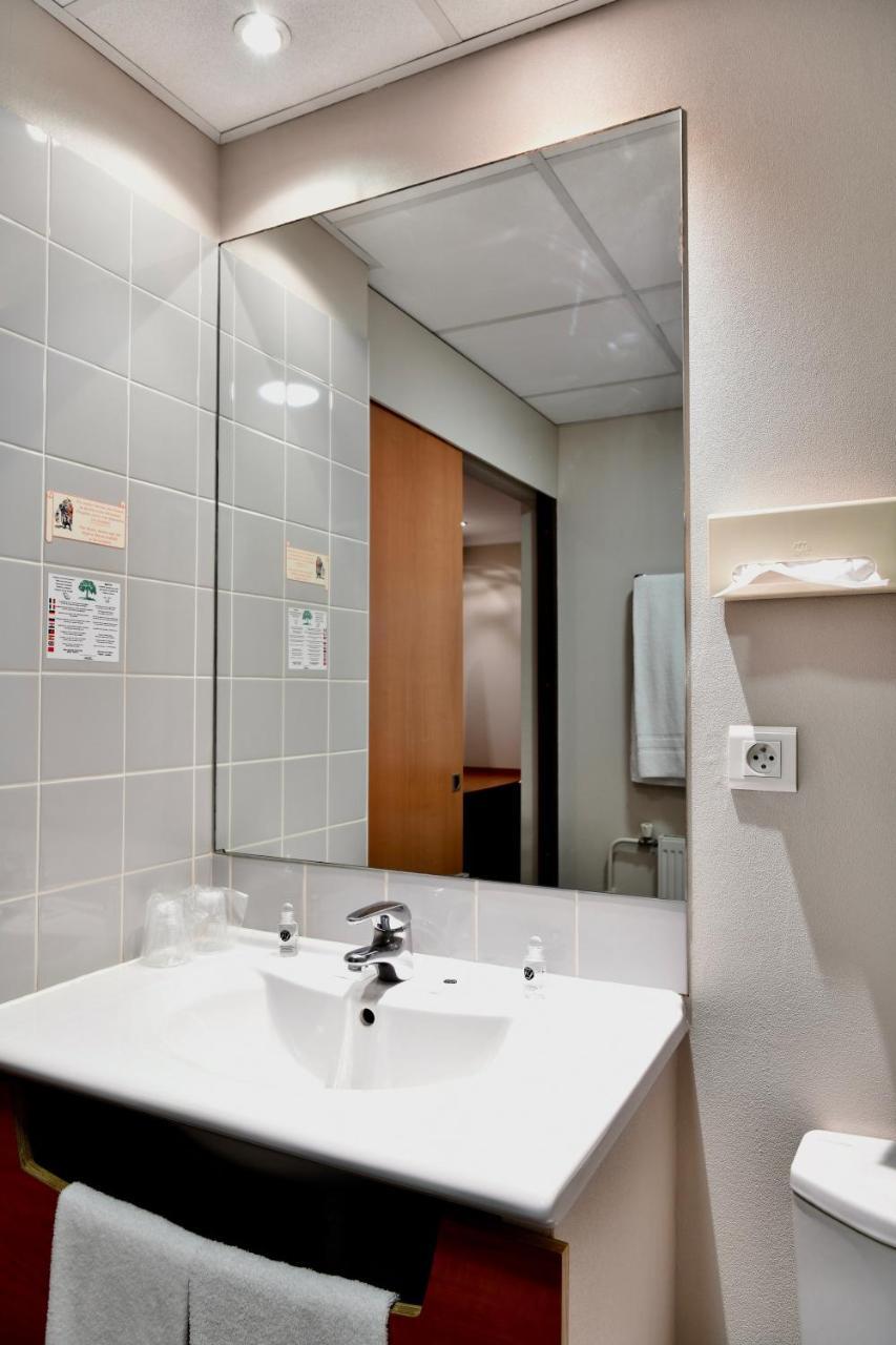 In Situ Hotel Валенсиен Екстериор снимка
